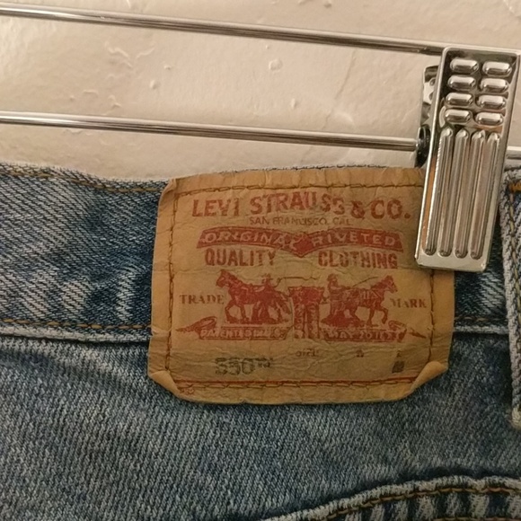 SOLD Vintage High Waist-Tappered 550 Levi's - Picture 5 of 7